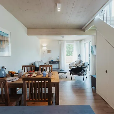 Mit Grosser Wohnkueche Ferienhaus